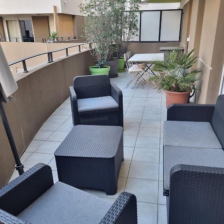 Grand Appartement Avec Garage Et Terrasse Кастельно-ле-Лез Экстерьер фото