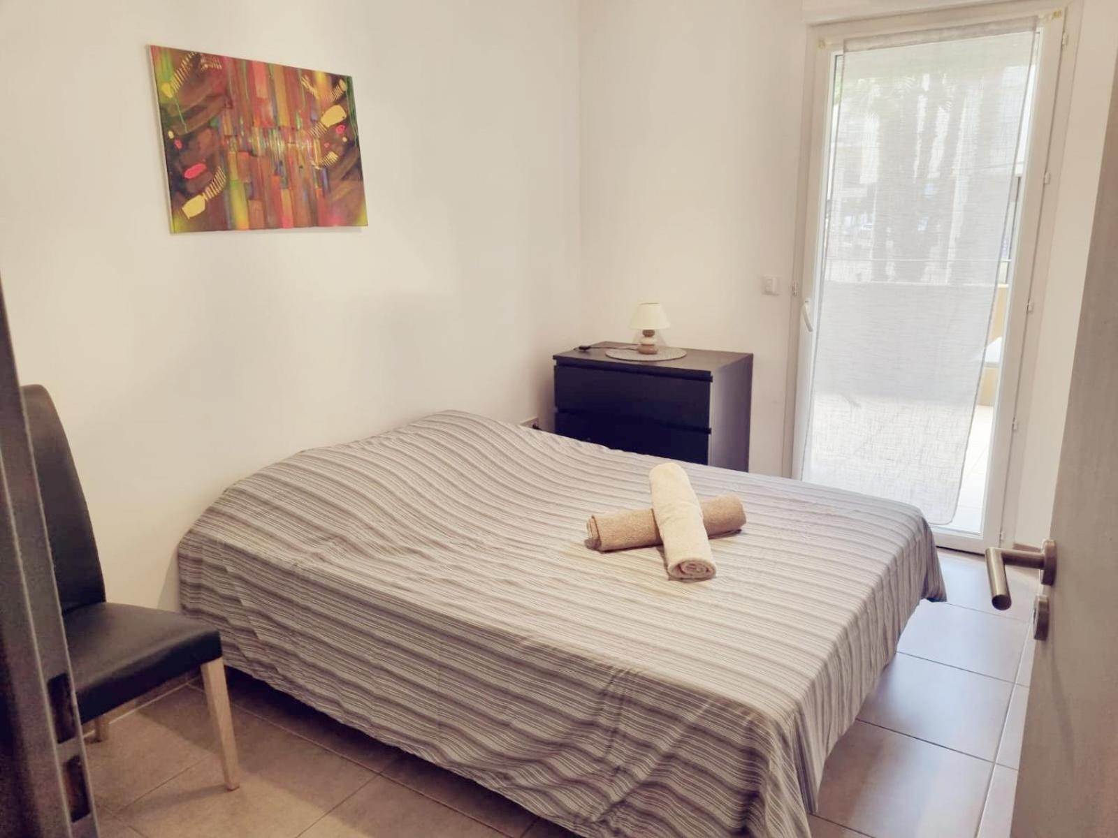 Grand Appartement Avec Garage Et Terrasse Кастельно-ле-Лез Экстерьер фото