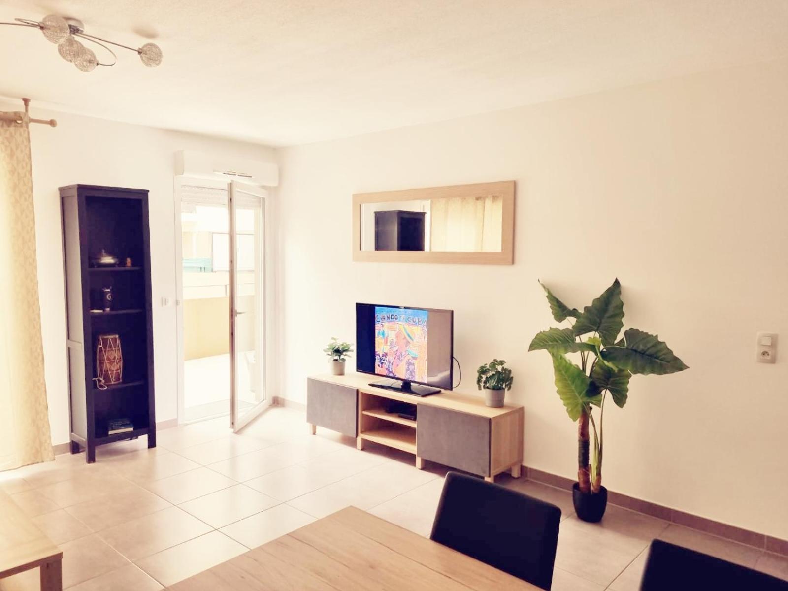Grand Appartement Avec Garage Et Terrasse Кастельно-ле-Лез Экстерьер фото