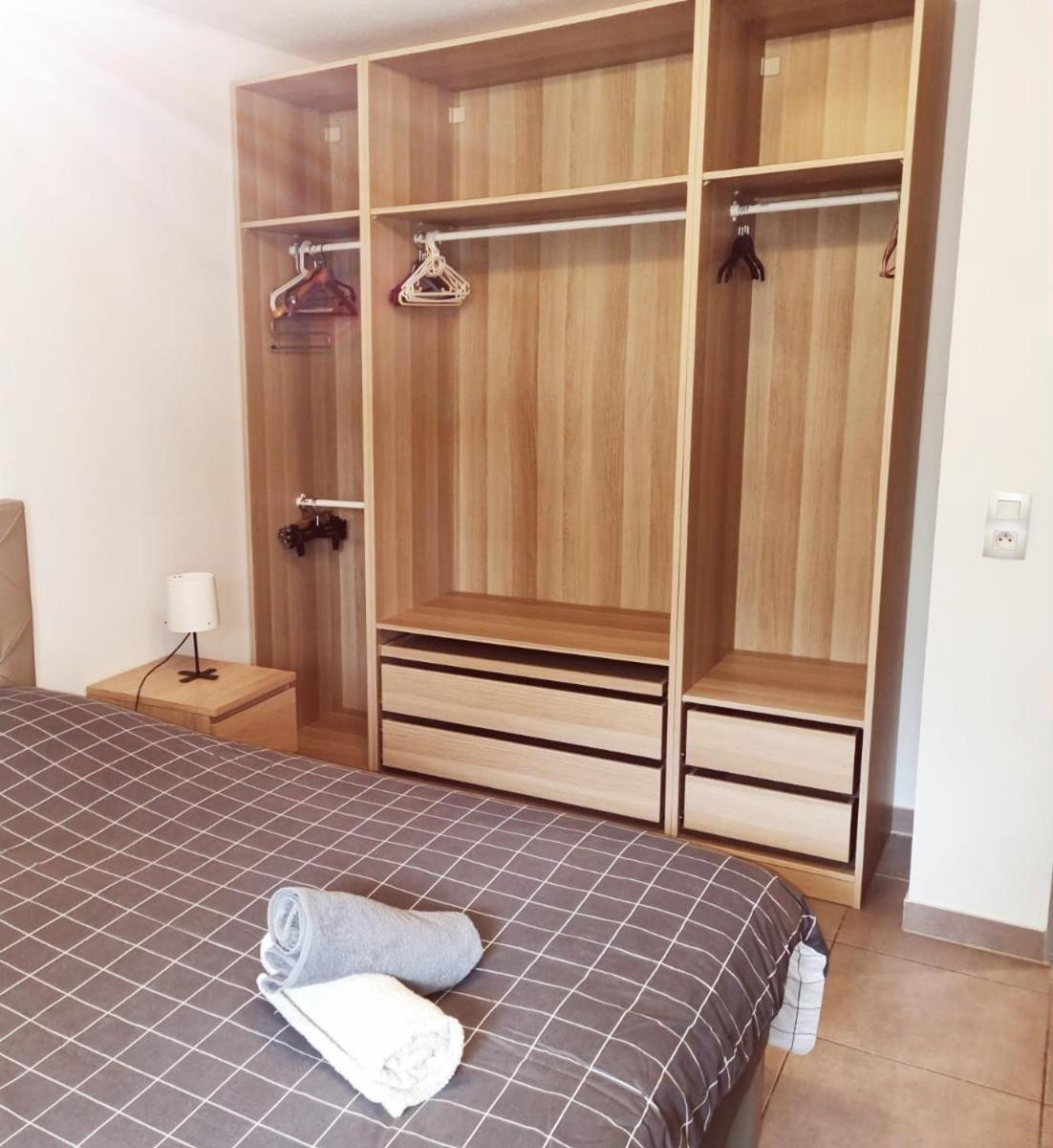 Grand Appartement Avec Garage Et Terrasse Кастельно-ле-Лез Экстерьер фото